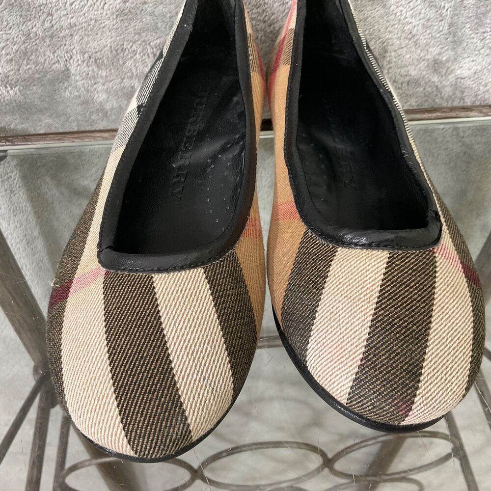Burberry Kids Checkered Dress Shoes in Brown and Black - Picture 4 of 11